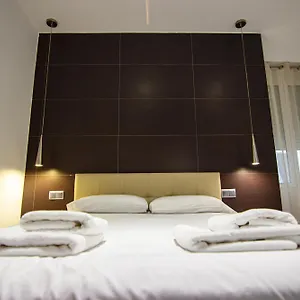 Apartamento Amplio Y Luminoso A 2 Min Del Centro, Sevilla